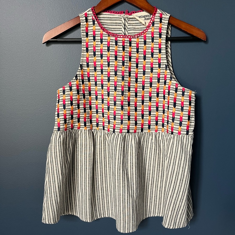 Savanna Jane Embroidered Colorful Sleeveless Top size small. 1302